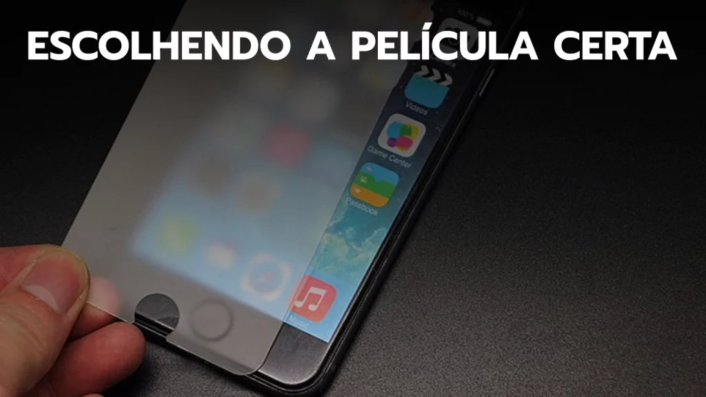 Pessoa segurando uma opção de película.